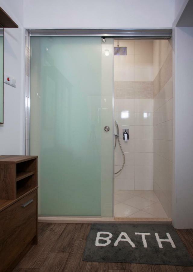 Apartment Diamond Center Gabrovo Luaran gambar